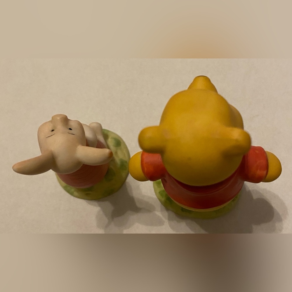 Disney Winnie the Pooh and Piglet Porcelain Figurine Lot - Picture 3 of 11